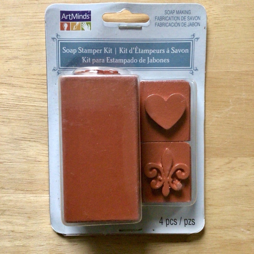 ArtMinds Wooden Soap Stamper Kit - 4 Pieces